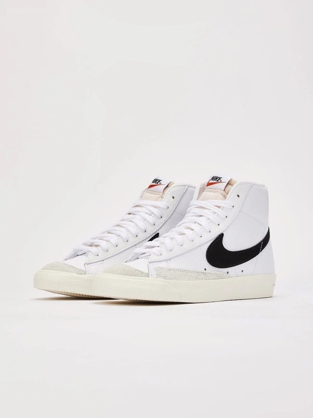 Nike Blazer Mid '77 Vintage Mid High-Top Sneakers White/Sail/Peach/Black US 6